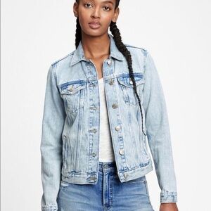 GAP Perfect Light Blue Icon Denim Jacket